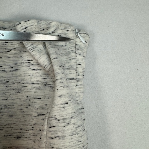 Wilfred Aritizia Strapless Mini Dress Womens Size 2 Harmonie Grey Pockets - Picture 9 of 10